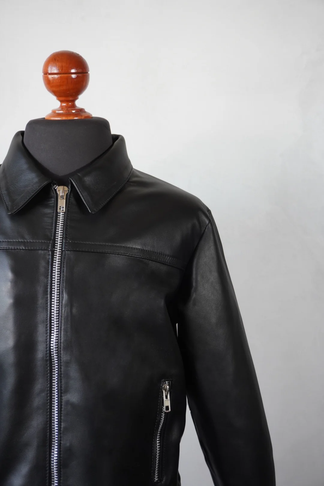 Arctic darkest black - Image 6