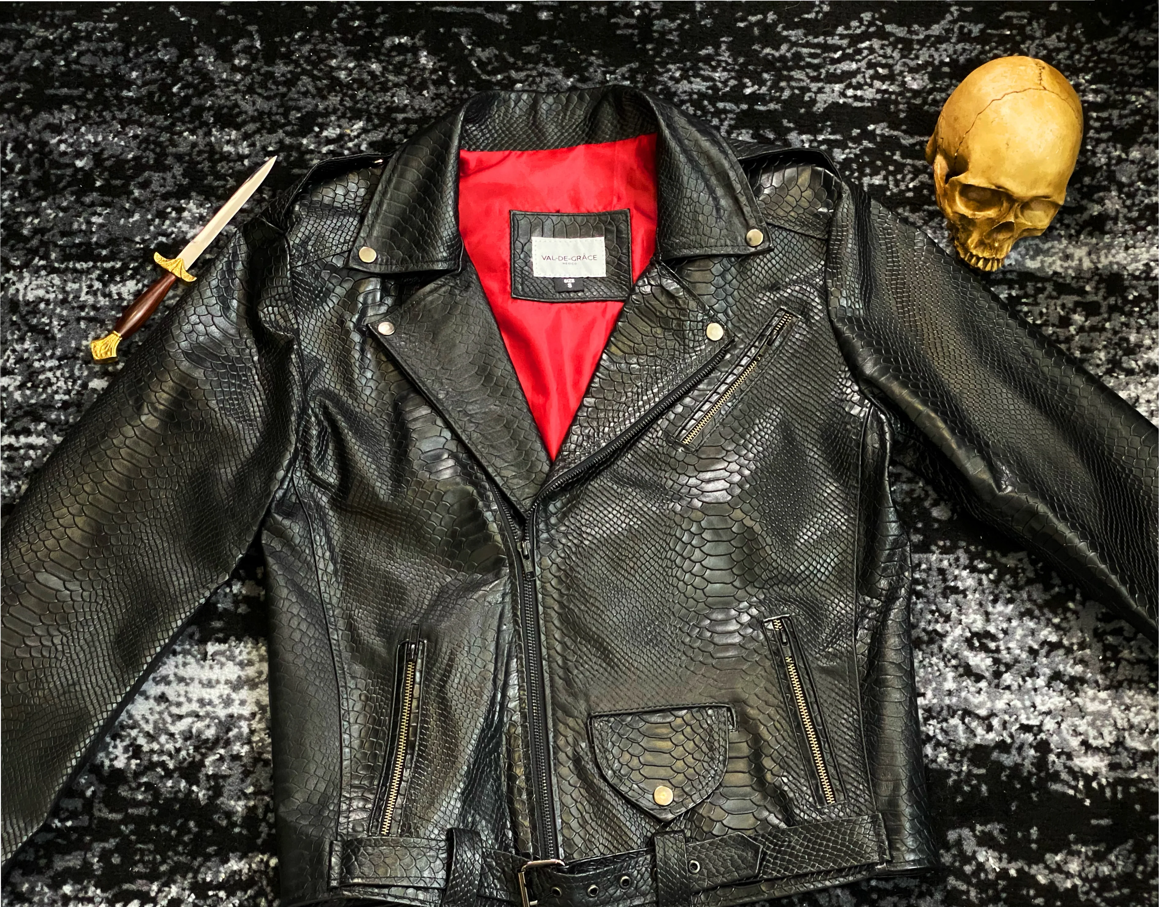 Biker no.1 snake