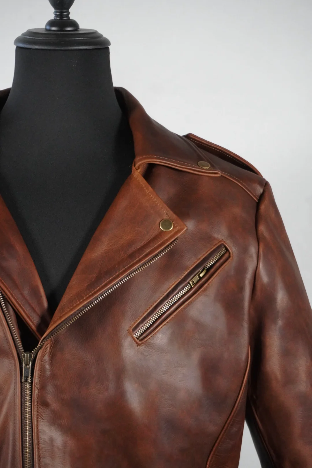 Biker no.1 cuero tabaco - Image 5