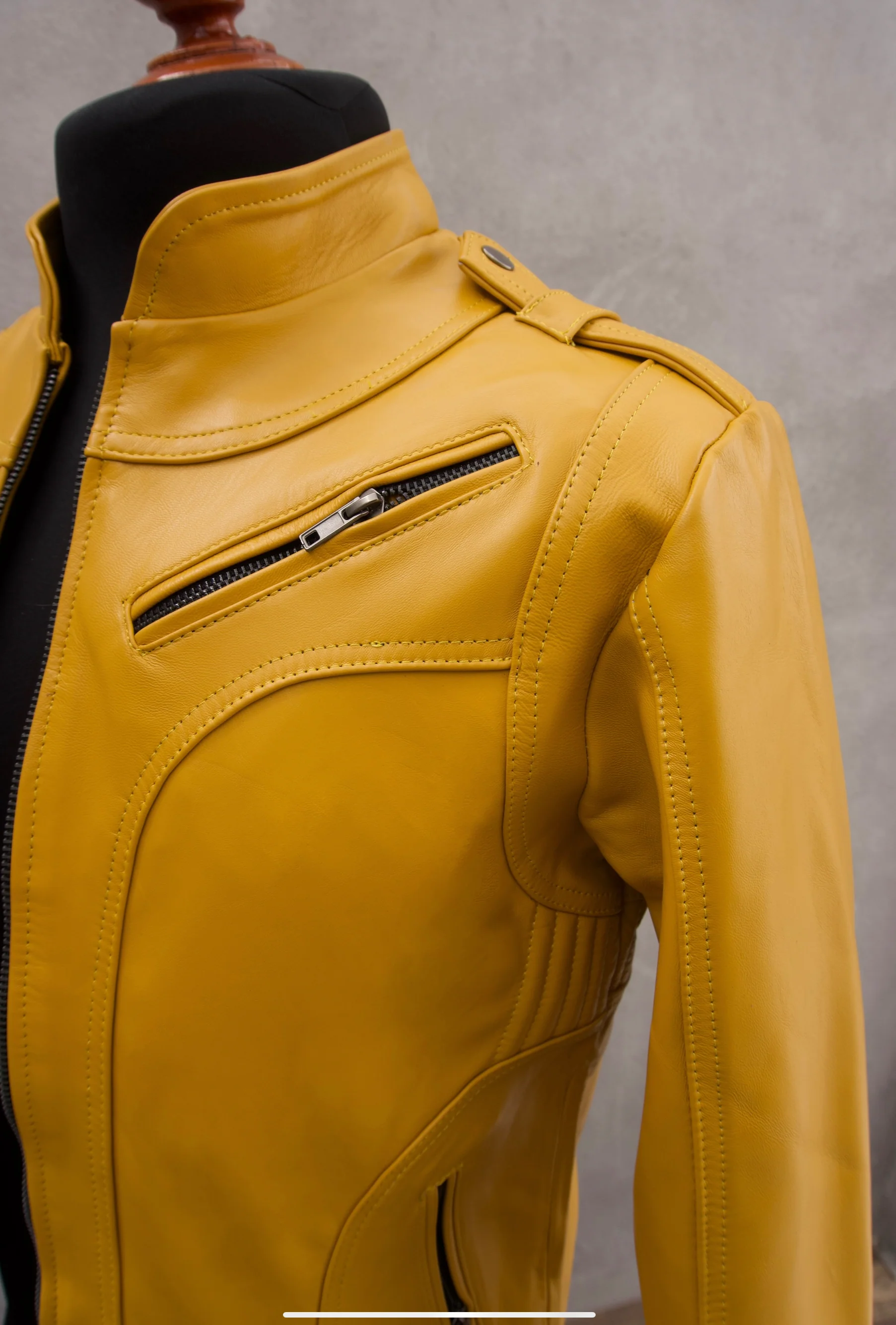 Bill yellow caballero - Image 3