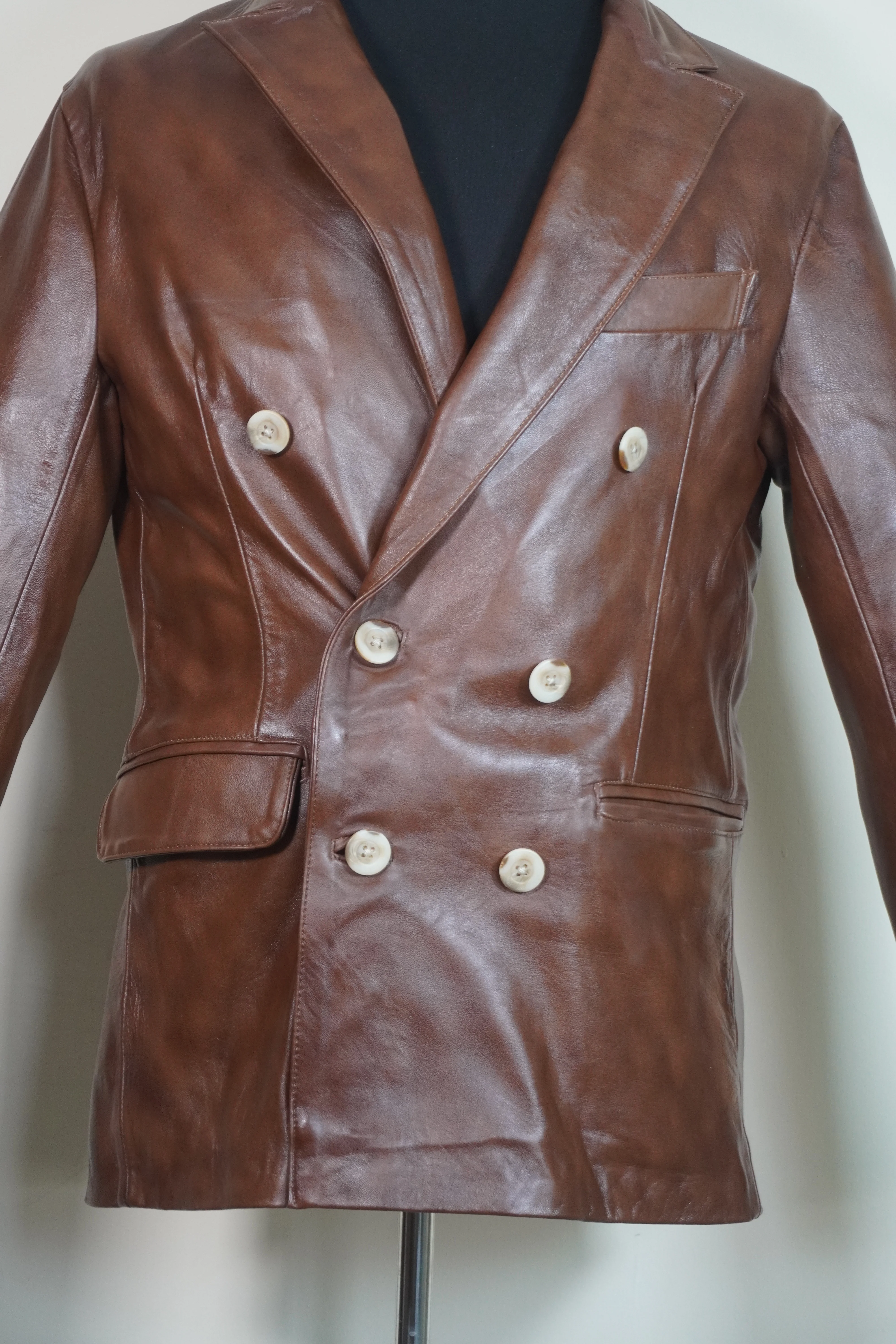 Blazer cruzado caramelo - Image 6