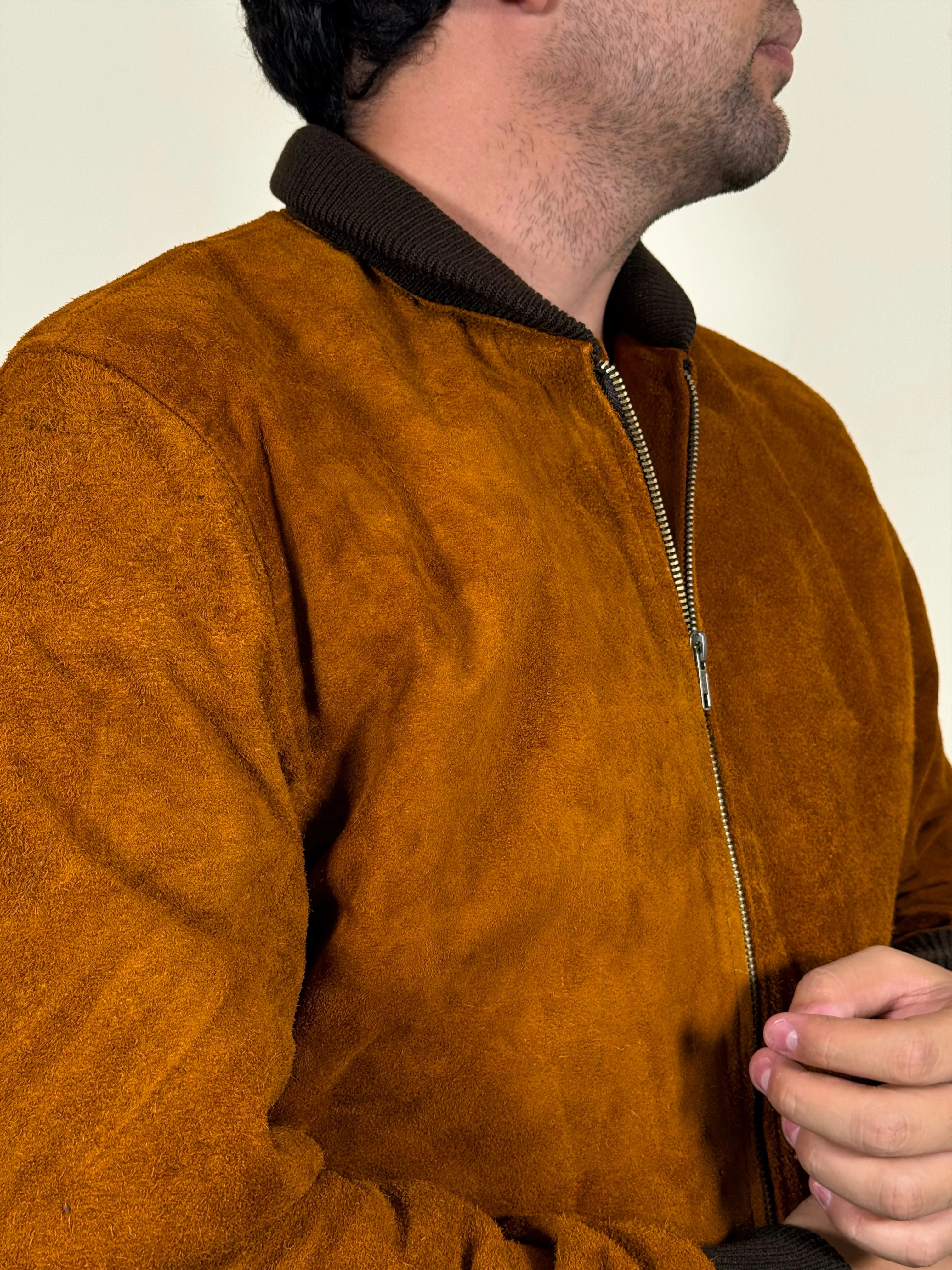 Bomber gamuza camel - Image 13