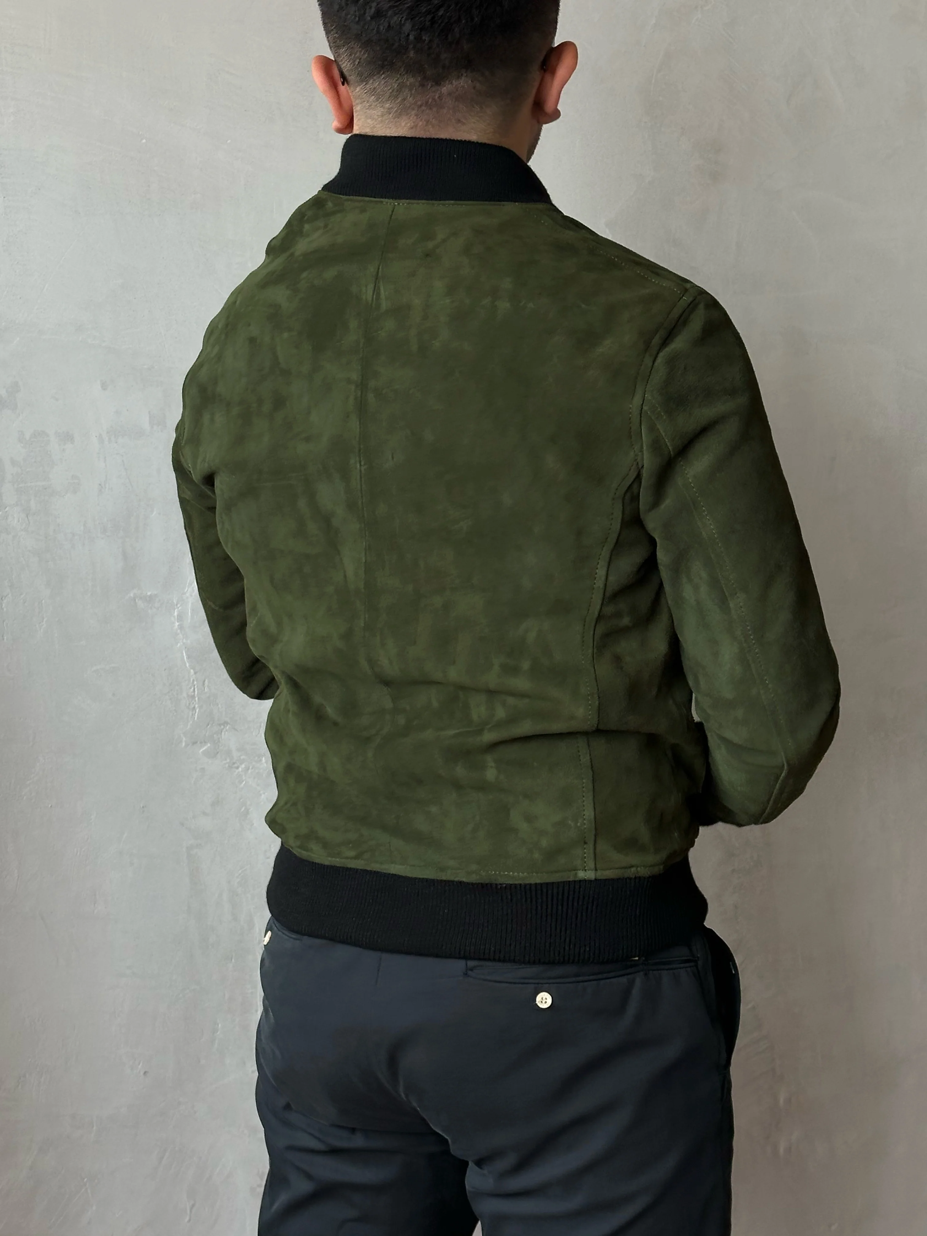 Bomber verde militar gamuza - Image 5