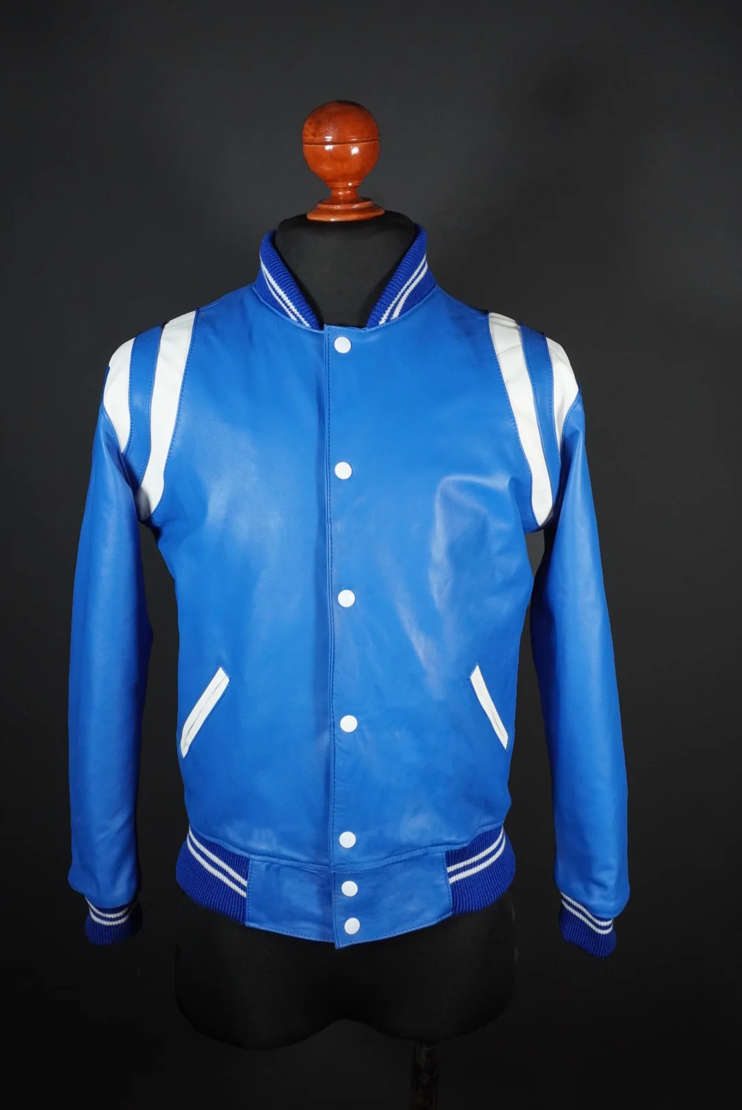 Donat electric blue