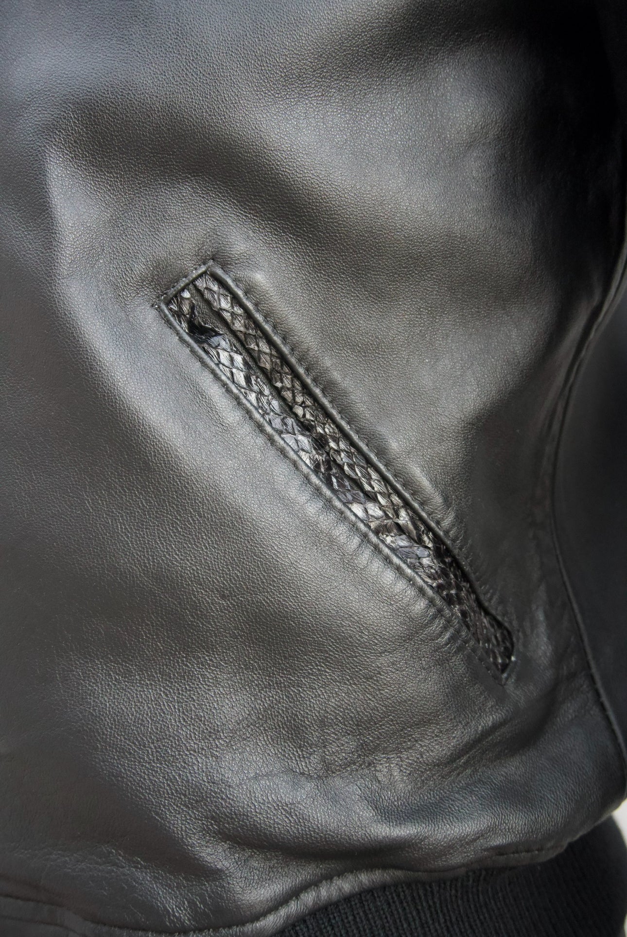 Donat snake black - Image 7