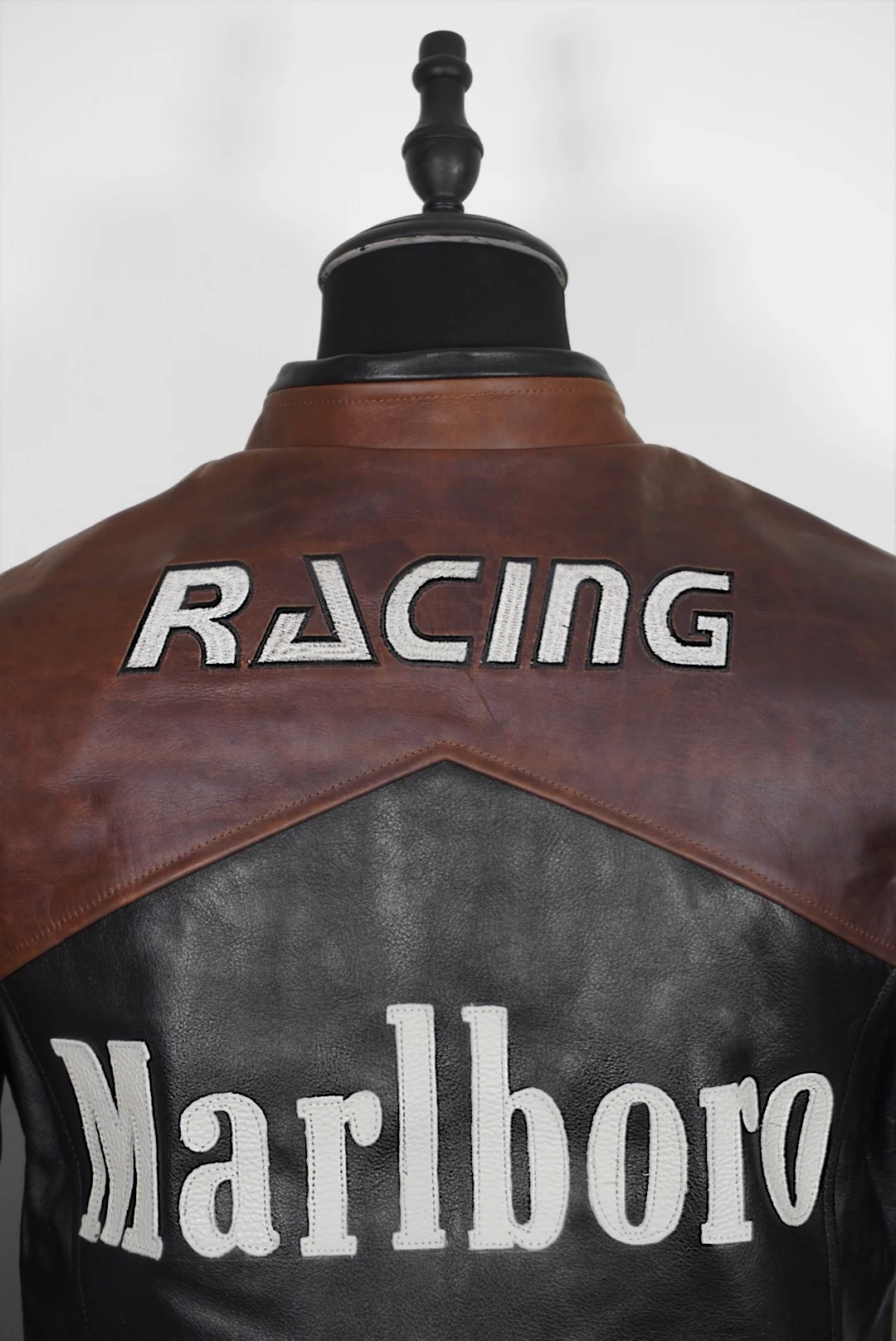 Hamilton racing chocolate - Image 6