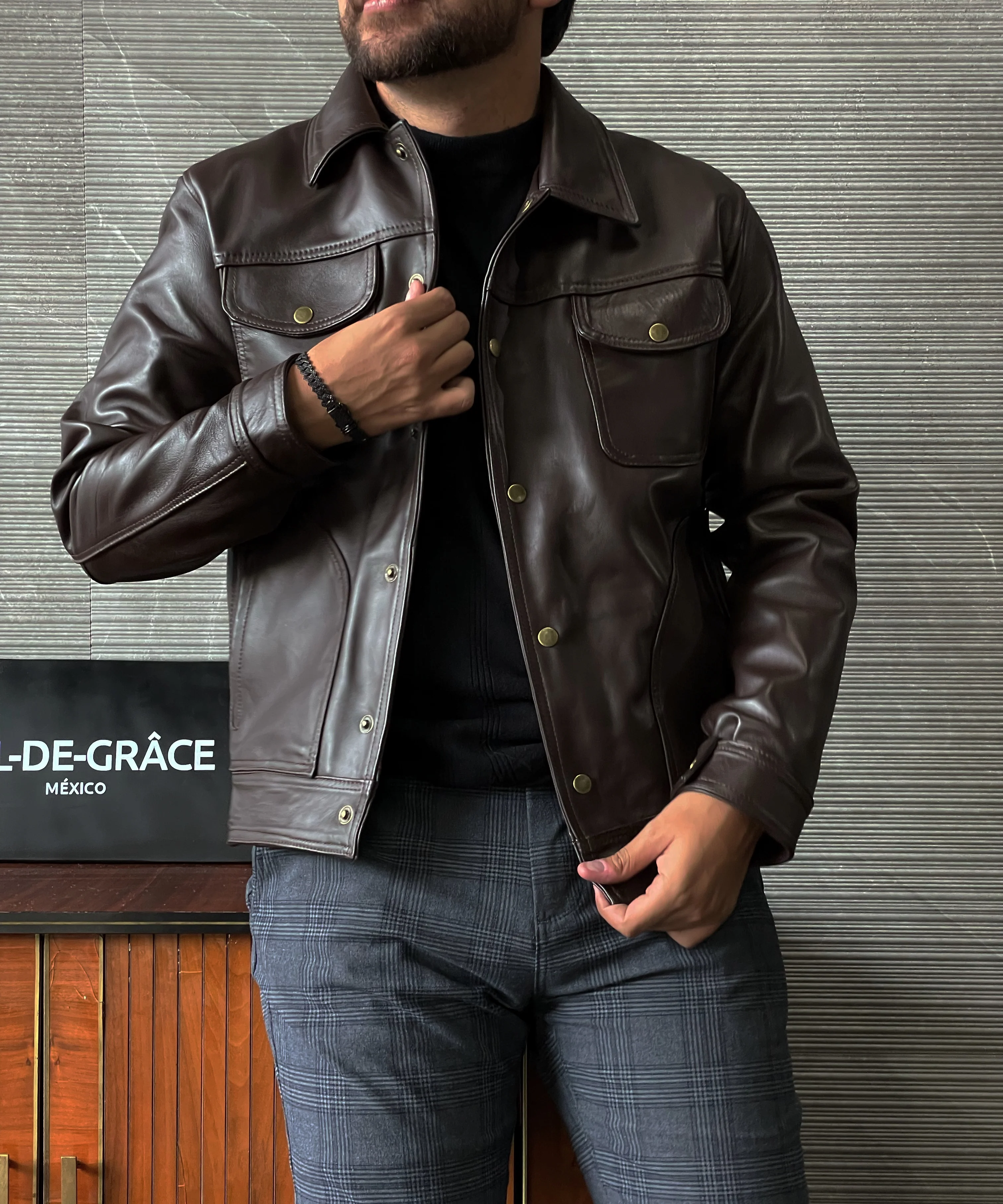 Sainz dark chocolate - Image 3
