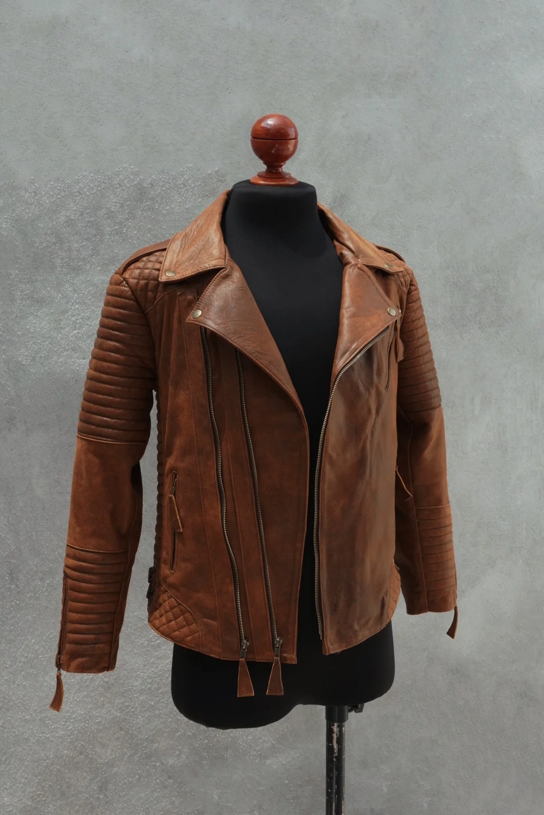 Biker no.10 oro viejo - Image 6