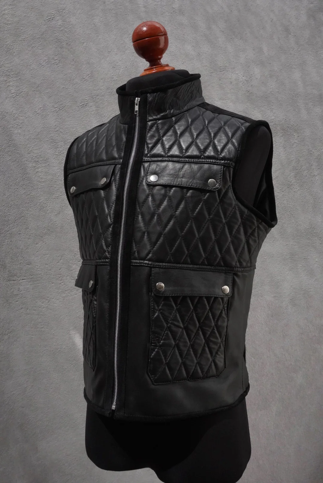 Franco chaleco darkest black