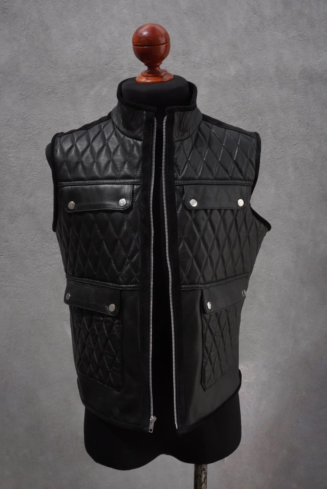Franco chaleco darkest black - Image 2