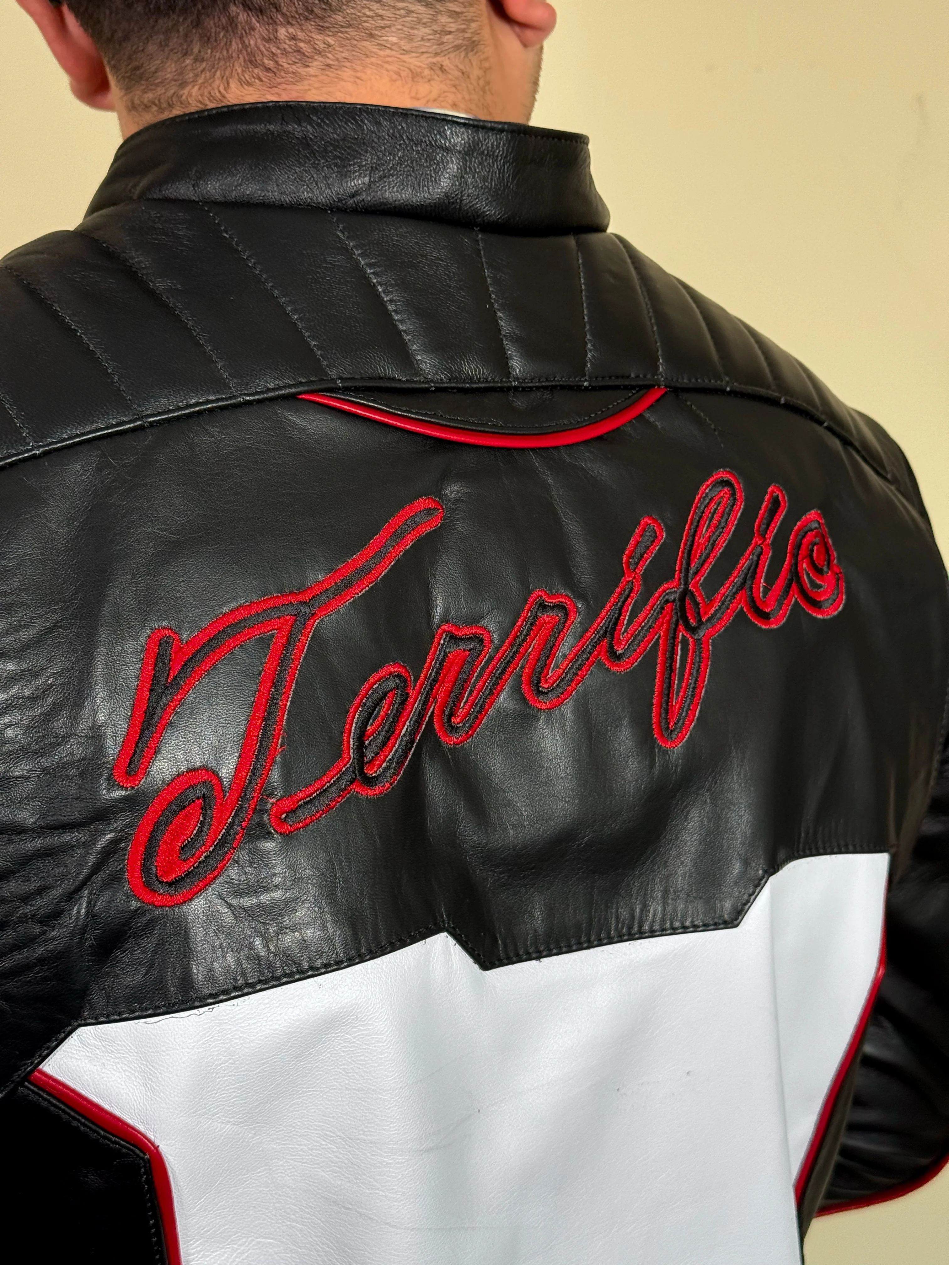 Terrific black - Image 14
