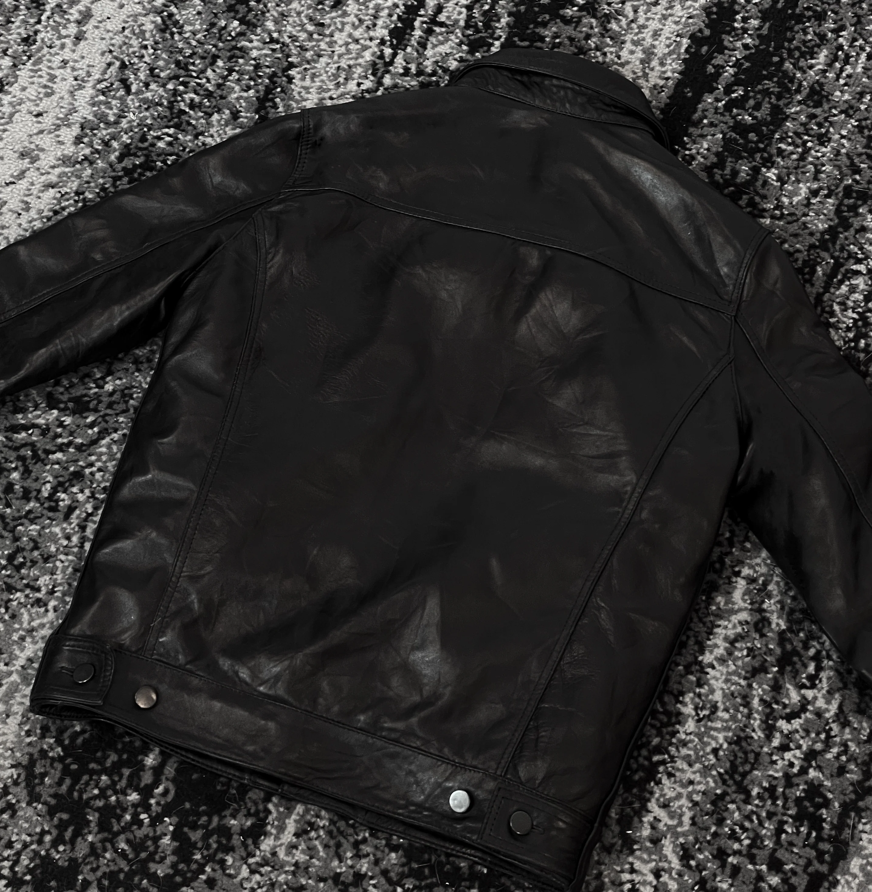 TRUKER DARKEST BLACK - Image 4